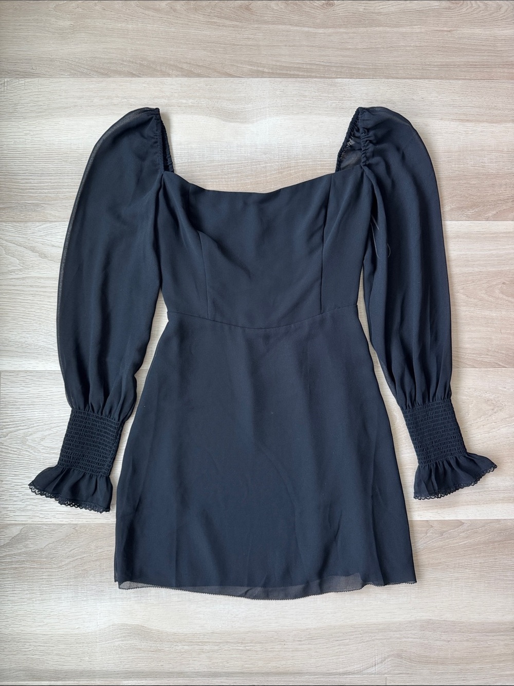 Aritzia Wilfred - Emmylou Squareneck Chiffon Mini Dress